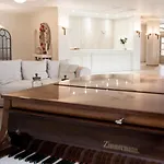 Porto Naxos Hotel 4*