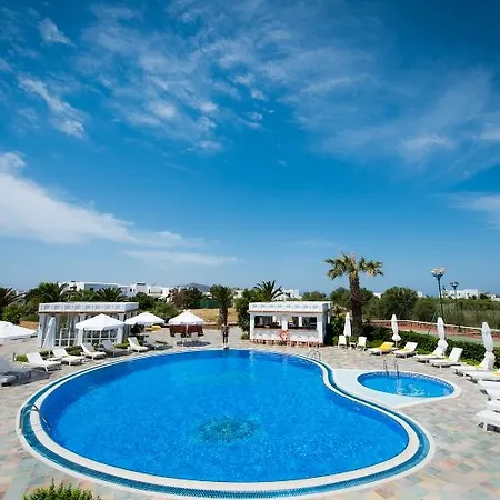 Porto Naxos Hotel 4*