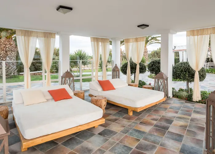 Porto Naxos Отель 4*