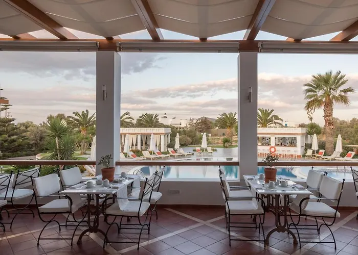 Porto Naxos Отель 4*