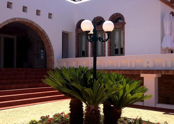 Porto Naxos Отель 4*