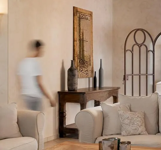 Отель Porto Naxos