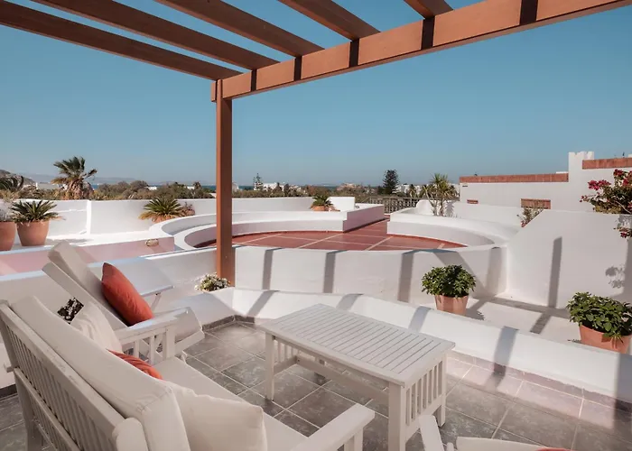 Отель Porto Naxos 4*