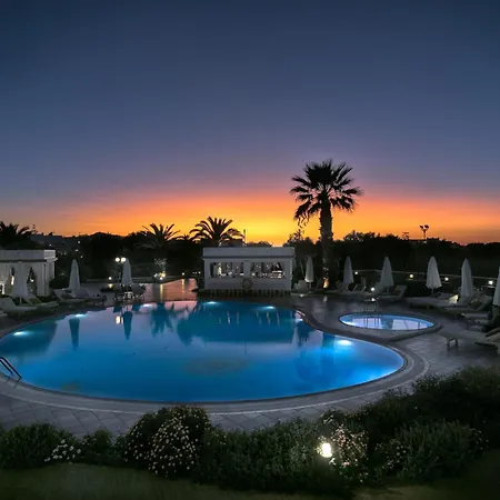 Porto Naxos Hotel 4*