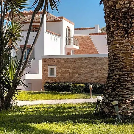 Porto Naxos 4*