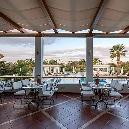 Porto Naxos Hotel 4*