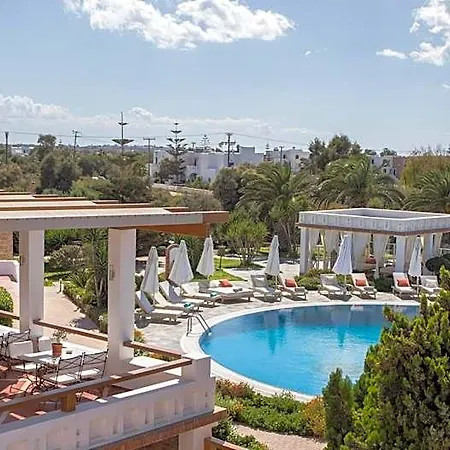 Porto Naxos 4*