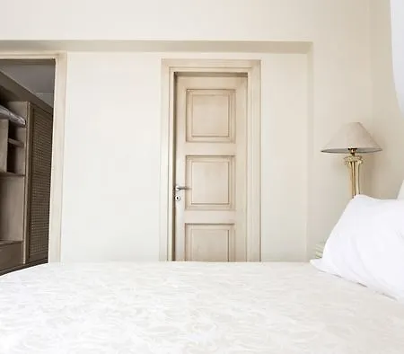 Porto Naxos Otel