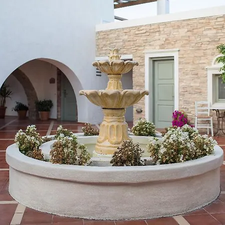 ホテル Porto Naxos 4*