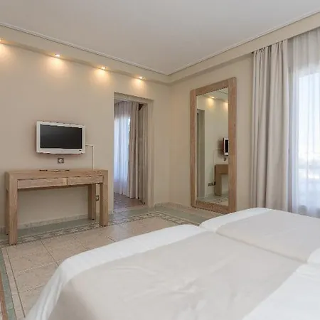 波尔图纳克索斯酒店 4* Naxos City