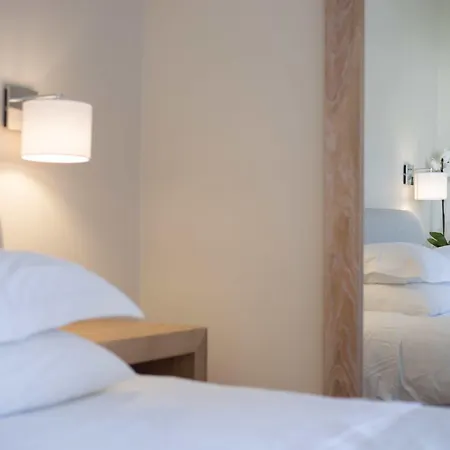 波尔图纳克索斯酒店 4* Naxos City