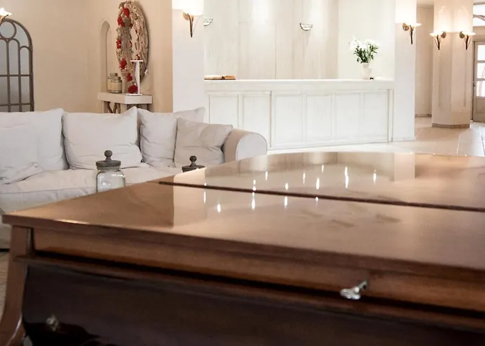 Porto Naxos Hotel 4*